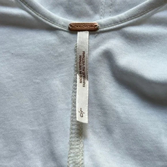 Free People Size L NEW White Flutter Sleeve Fleur Scoop Tank - Picture 6 of 11